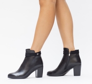 botine negre cu toc auriu